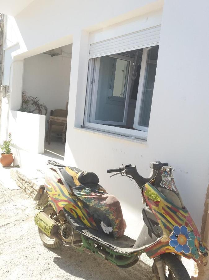 Studio George - Near The Beach マタラ エクステリア 写真